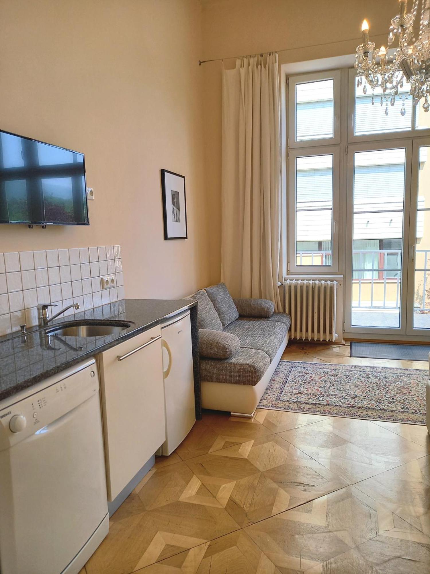 Wolke, Kleines Mit Balkon Am Fluss, Zentrum Appartement Bad Ischl