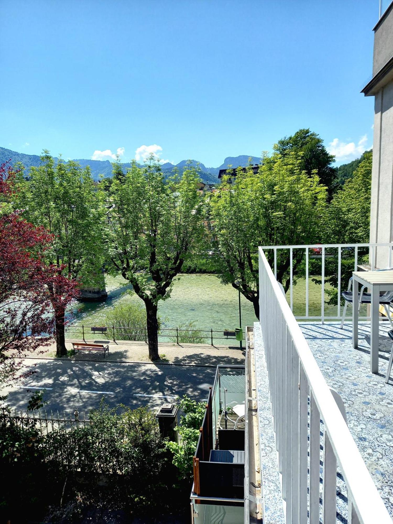 Wolke, Mit Balkon Am Fluss, Zentrum, Parkplatz * Bad Ischl